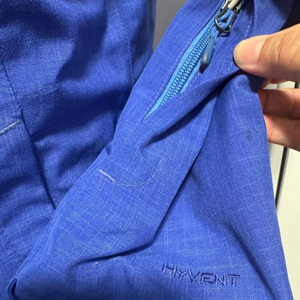 The North Face Blue Outdoor Hooded Jacket - Picture 9 of 15